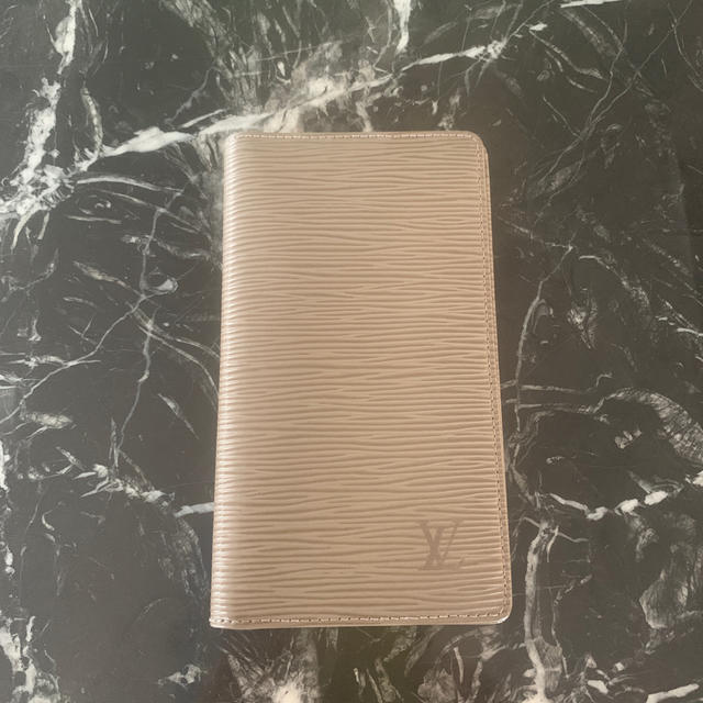 LOUIS VUITTON  手帳カバー　美品