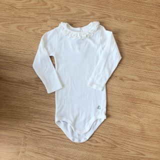 プチバトー(PETIT BATEAU)のプチバトー  衿つき長袖ボディ 18m(シャツ/カットソー)