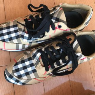 バーバリー(BURBERRY)のバーバリー　スニーカー(スニーカー)