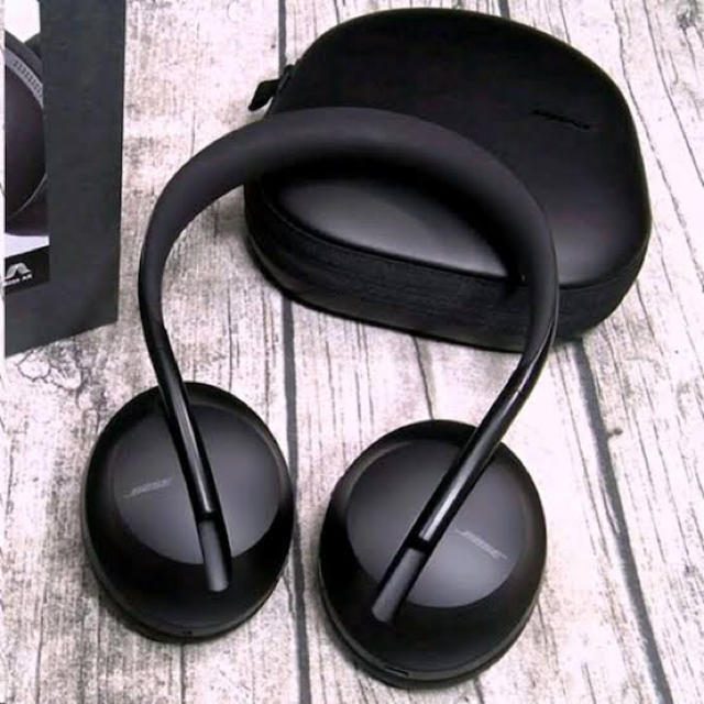Bose noise cancelling headphones 700オーディオ機器