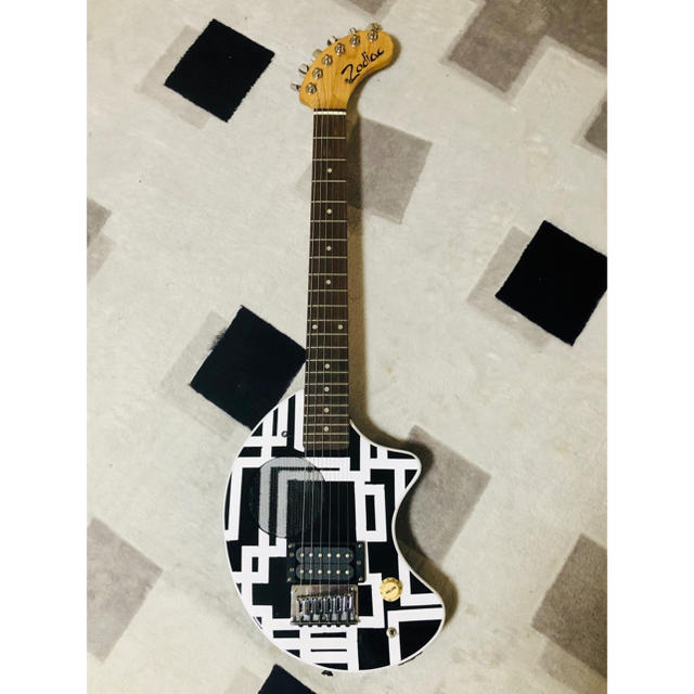Fernandes(フェルナンデス)のフェルナンデス　zo-3 カスタム塗装　布袋モデル風 楽器のギター(エレキギター)の商品写真