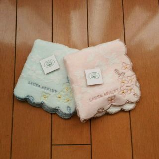 ローラアシュレイ(LAURA ASHLEY)のローラ・アシュレイ、ハンカチ二枚(ハンカチ)