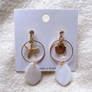 ハンドメイド　ピアス(ピアス)