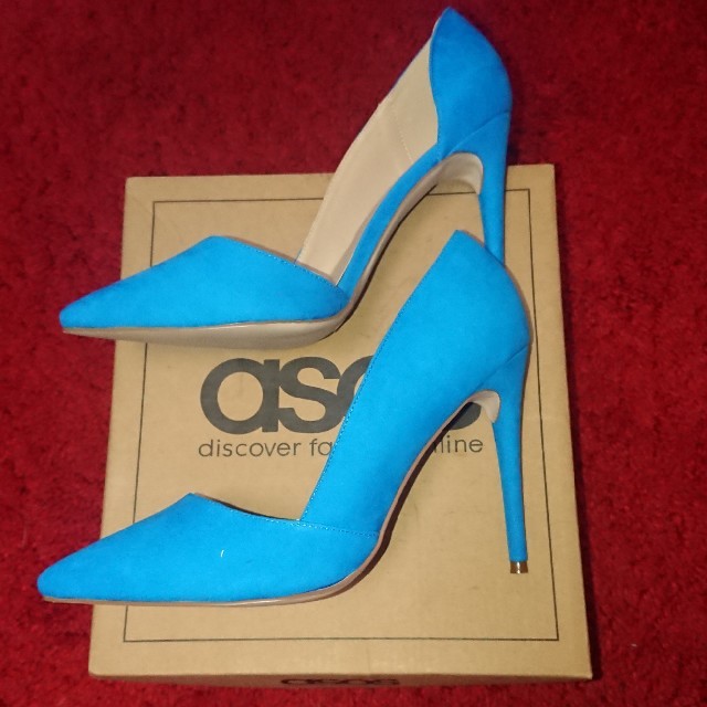 asos(エイソス)のASOS 水色パンプス 未使用 25cm レディースの靴/シューズ(ハイヒール/パンプス)の商品写真