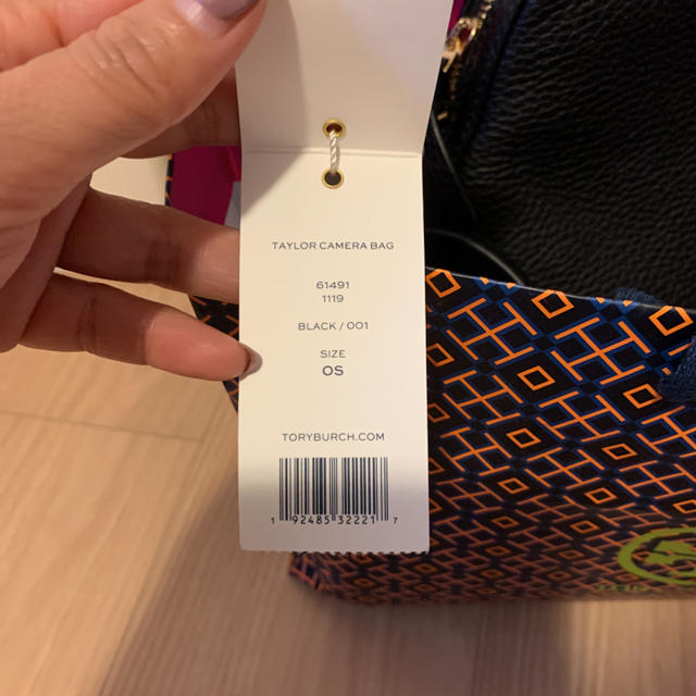 Tory Burch(トリーバーチ)のトリーバーチ　斜め掛けバック　新品 レディースのバッグ(ショルダーバッグ)の商品写真