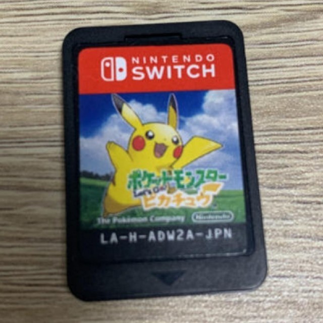 ポケモン(ポケモン)のレッツゴーピカチュウ  Switch エンタメ/ホビーのゲームソフト/ゲーム機本体(家庭用ゲームソフト)の商品写真