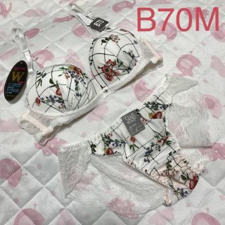 新品タグ付き♡ブラ&ショーツセット(ブラ&ショーツセット)