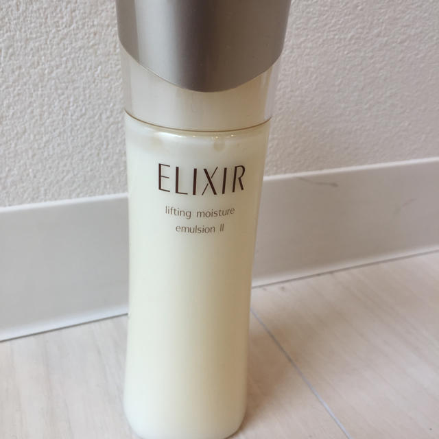 ELIXIR(エリクシール)の資生堂 エリクシール  シュペリエル リフト モイスト エマルジョン しっとり コスメ/美容のスキンケア/基礎化粧品(乳液/ミルク)の商品写真