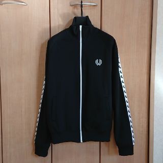 フレッドペリー(FRED PERRY)のFRED PERRY フレッドペリー トラックジャケット ジャージ 黒(ジャージ)