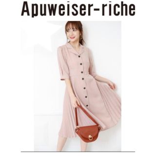 アプワイザーリッシェ(Apuweiser-riche)の【新品タグ付き】Apuweiser-riche★バックプリーツ切り替えワンピース(ひざ丈ワンピース)