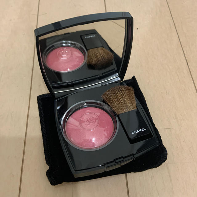 CHANEL チーク　64PINK