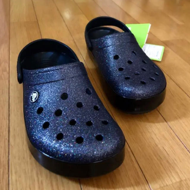 crocs(クロックス)の新品 クロックス クロックバンド グリッター ブラック ラメ 27cm M9  メンズの靴/シューズ(サンダル)の商品写真