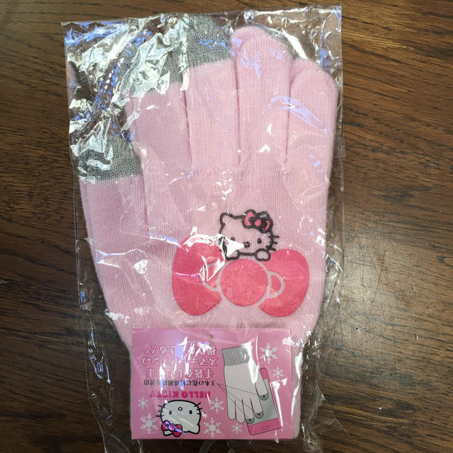 サンリオ(サンリオ)のキティちゃん　手袋 レディースのファッション小物(手袋)の商品写真