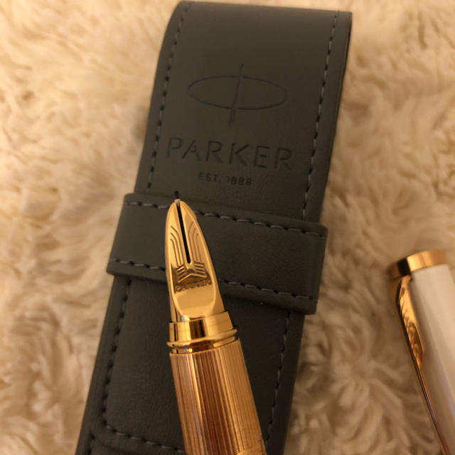 Parker(パーカー)のパーカー　万年筆　ピンクゴールド インテリア/住まい/日用品の文房具(ペン/マーカー)の商品写真