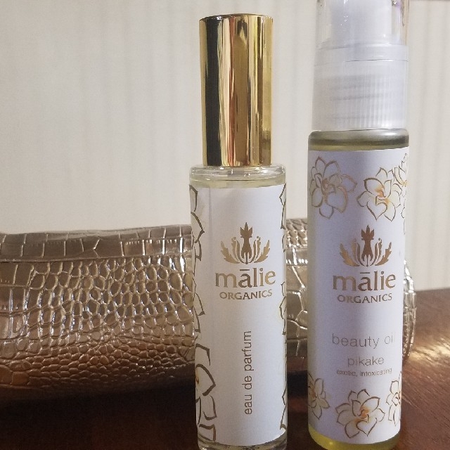 Malie Organics(マリエオーガニクス)のプロフ必須さま専用　マリエオーガニクス　malieorganics コスメ/美容の香水(香水(女性用))の商品写真