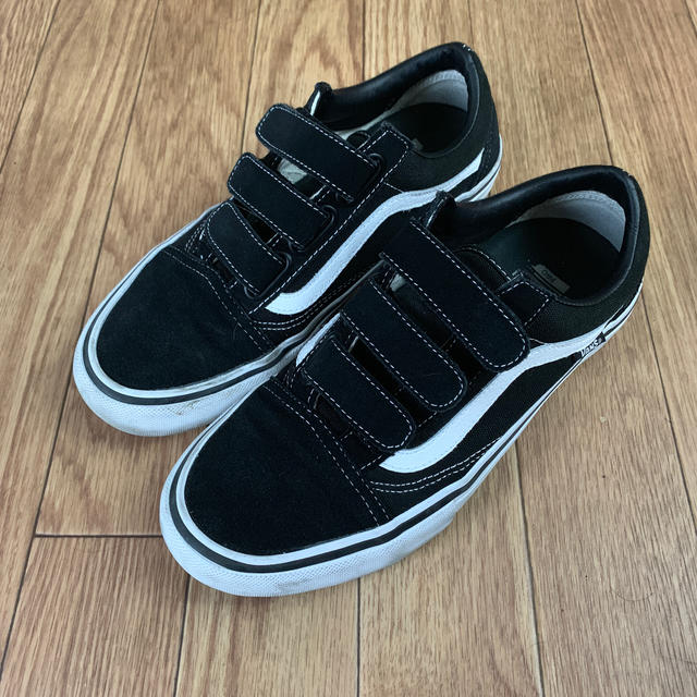 VANS(ヴァンズ)のバンズ ベルクロ スニーカー 黒 24.5 レディースの靴/シューズ(スニーカー)の商品写真