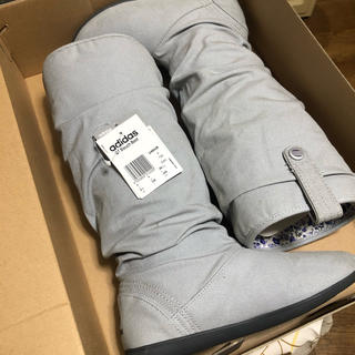 アディダス(adidas)のADIDASNEO qt slouch boot(スニーカー)