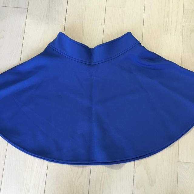 GRL(グレイル)のGRL 新品フレアスカート ブルー レディースのスカート(ミニスカート)の商品写真