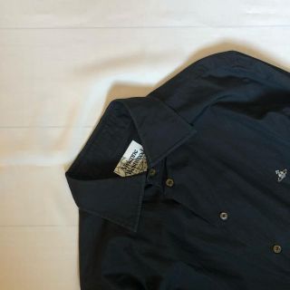 ヴィヴィアンウエストウッド(Vivienne Westwood)の美品　vivienne  westwood MAN 黒　日本製(シャツ)