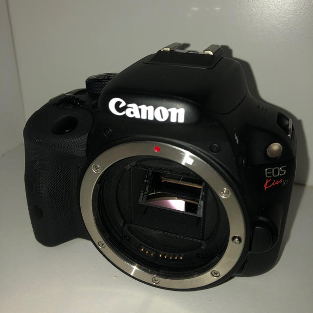 Canon(キヤノン)のCANON EOS kiss X7 【値下中】 スマホ/家電/カメラのカメラ(デジタル一眼)の商品写真