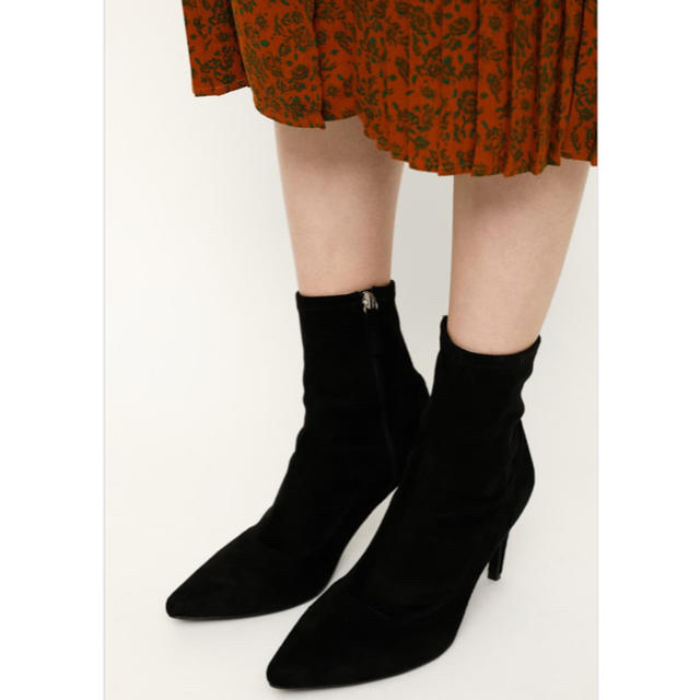 SLY(スライ)のSLY POINTED TOE FITTED BOOTS レディースの靴/シューズ(ブーツ)の商品写真