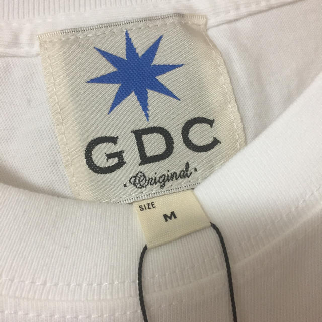 DOARAT(ドゥアラット)の未使用 DOARAT GDC コラボ Tシャツ サイズM メンズのトップス(Tシャツ/カットソー(半袖/袖なし))の商品写真