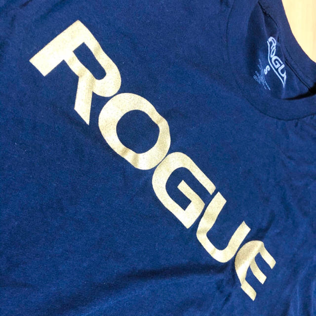 ROGUE FITNESS Tシャツ