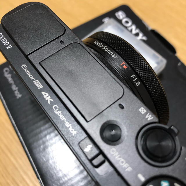 SONY(ソニー)の【良品】SONY RX100M5 デジカメ スマホ/家電/カメラのカメラ(コンパクトデジタルカメラ)の商品写真