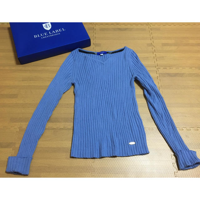 BURBERRY BLUE LABEL(バーバリーブルーレーベル)のブルーレーベルクレストブリッジ　ハートネックニット レディースのトップス(ニット/セーター)の商品写真