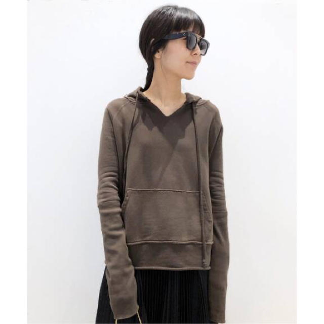 L'Appartement DEUXIEME CLASSE(アパルトモンドゥーズィエムクラス)のアパルトモン　NILI LOTAN(PRE) HOODIE SWAET パーカー レディースのトップス(カットソー(長袖/七分))の商品写真