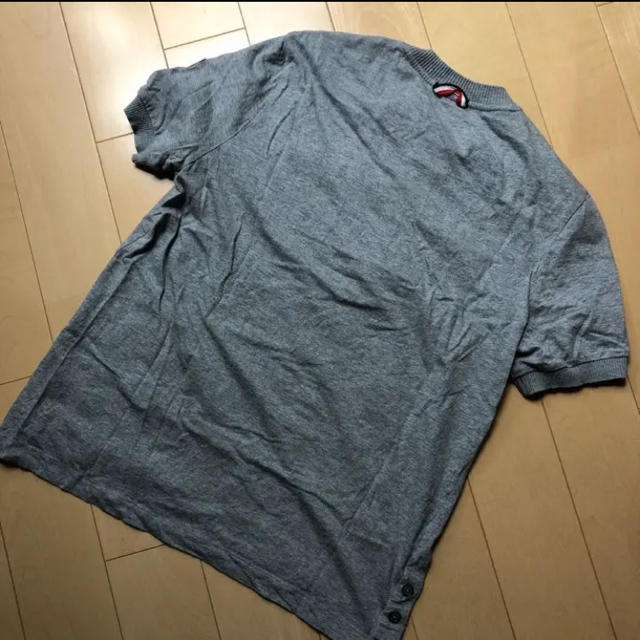 MONCLER(モンクレール)のTシャツ モンクレールガムブルー メンズ トムブラウン メンズのトップス(Tシャツ/カットソー(半袖/袖なし))の商品写真