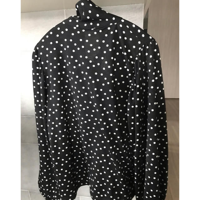 ZARA(ザラ)のZARA リボン付きトップス レディースのトップス(シャツ/ブラウス(長袖/七分))の商品写真