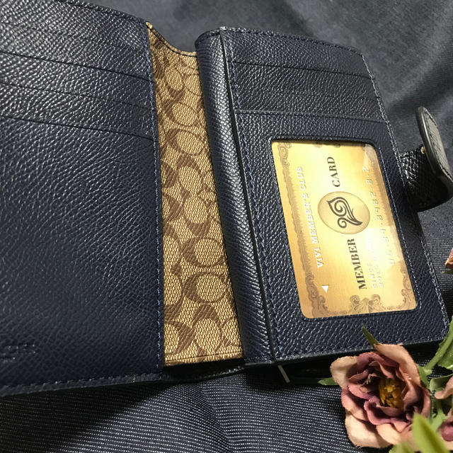 COACH(コーチ)の🔷COACH🔷二つ折り財布🔷USED美品🔷 レディースのファッション小物(財布)の商品写真