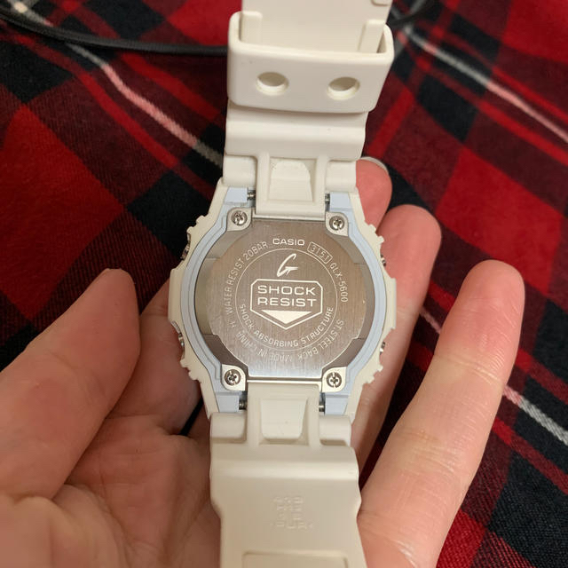 G-SHOCK(ジーショック)のG-SHOCK 腕時計　ホワイト　白 メンズの時計(腕時計(デジタル))の商品写真