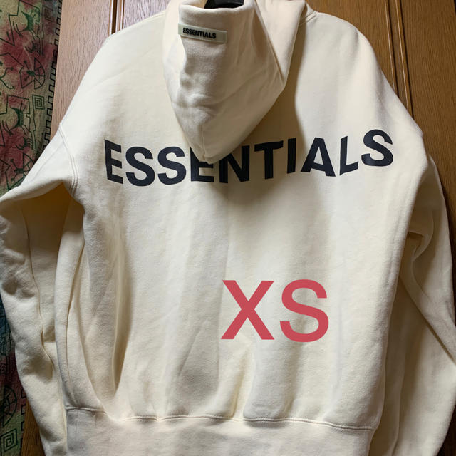 essentials パーカー　クリーム　サイズXS