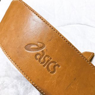 アシックス(asics)のアシックスダンベル用腰サポーターレザーレディースキャメル色分厚いレザーフリーサイ(トレーニング用品)