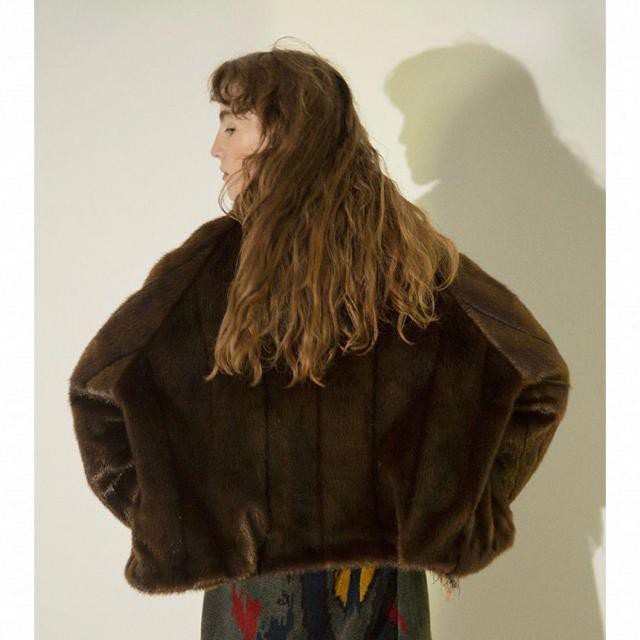 mame(マメ)のleinwande フェイクファーコート レディースのジャケット/アウター(毛皮/ファーコート)の商品写真