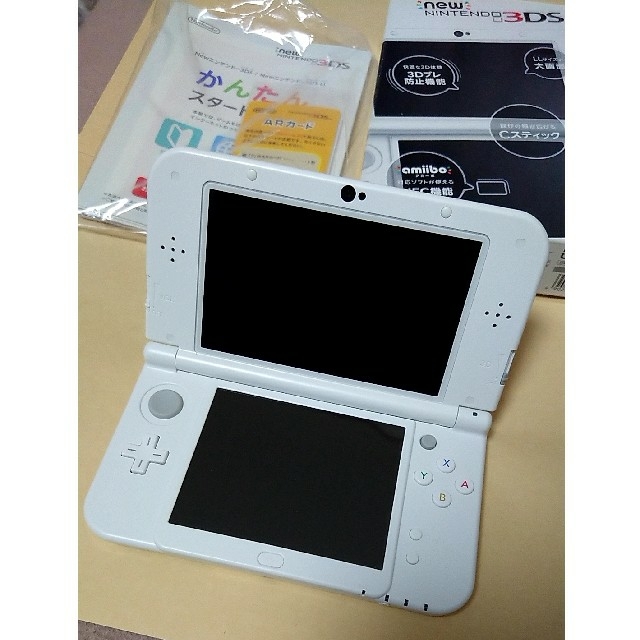 任天堂(ニンテンドウ)の極美品  New ニンテンドー 任天堂 3DS LL パールホワイト エンタメ/ホビーの雑誌(ゲーム)の商品写真