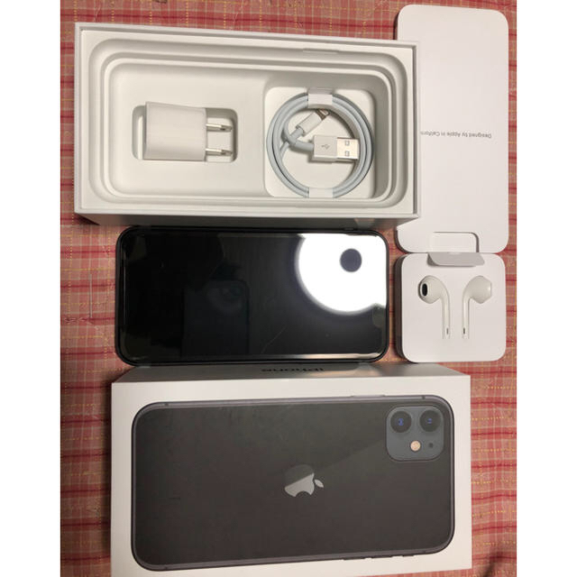 新品未使用 Applestore iPhone11 64GB SIMフリー