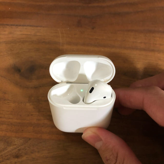 スマホ/家電/カメラ【早い者勝ち】AirPods ケースと片耳