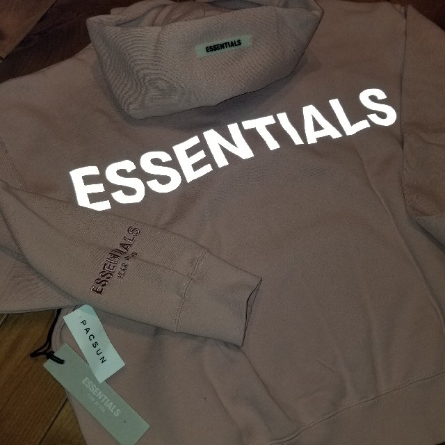 FEAR OF GOD(フィアオブゴッド)のXS ESSENTIALS Pullover Hoodie メンズのトップス(パーカー)の商品写真