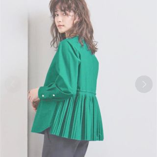 カオン(Kaon)のkaon 18AW バックプリーツブラウス ☆美品☆ カオン(シャツ/ブラウス(長袖/七分))