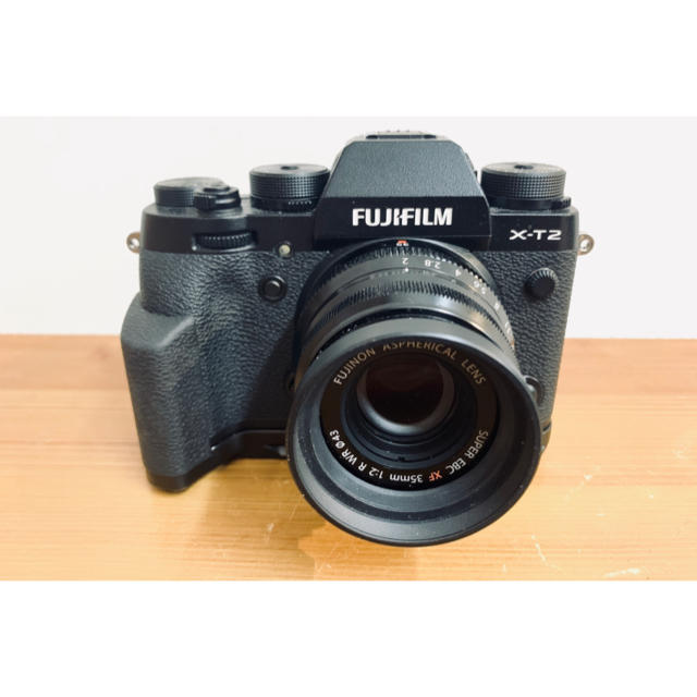 富士フイルム - Fujifilm X-T2 + Fujinon 35mm f2 レンズ