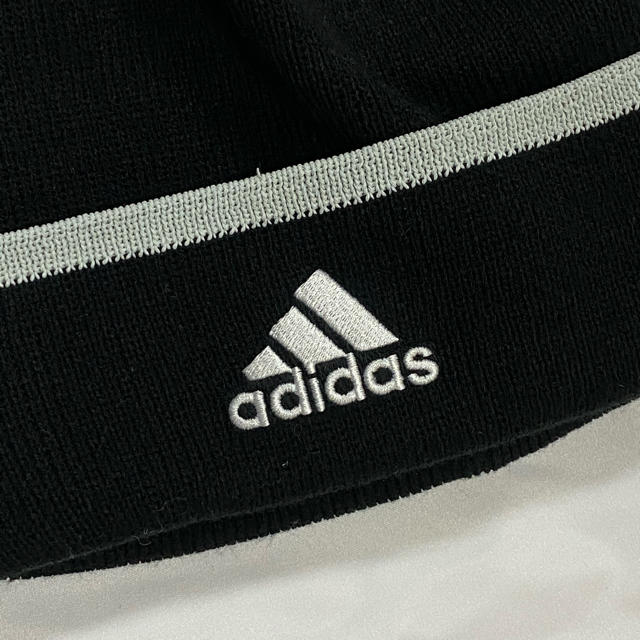 adidas(アディダス)のadidas アディダス　ニット帽　ビーニー　ジュニアサイズ　子供服　子供帽子 キッズ/ベビー/マタニティのこども用ファッション小物(帽子)の商品写真