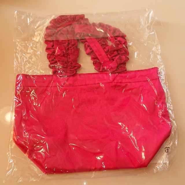 Maison de FLEUR(メゾンドフルール)の☆新品☆Maison de FLEUR ピンク フリルハンドルバッグ レディースのバッグ(トートバッグ)の商品写真