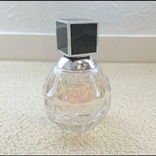 ジミーチュウ(JIMMY CHOO)のせな様専用【中古品】ジミー チュウ オードトワレ 40ml(香水(女性用))