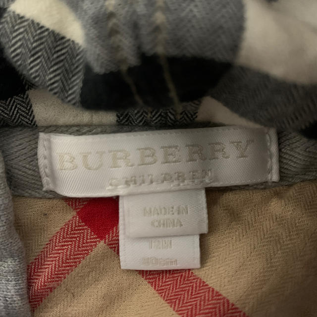 BURBERRY(バーバリー)のバーバリーベビー　パーカー80早い者勝ち！ キッズ/ベビー/マタニティのベビー服(~85cm)(トレーナー)の商品写真