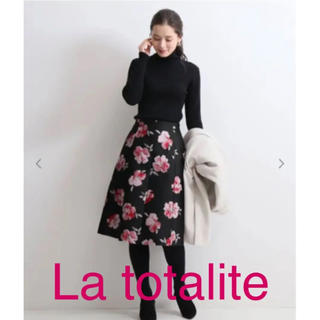 ラトータリテ(La TOTALITE)の新品未使用❤️ラトータリテ　ジャガード　花柄　スカート(ひざ丈スカート)