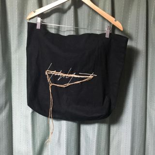 ヨウジヤマモト(Yohji Yamamoto)のヨウジヤマモト 麻紐 トートバッグ 黒(トートバッグ)