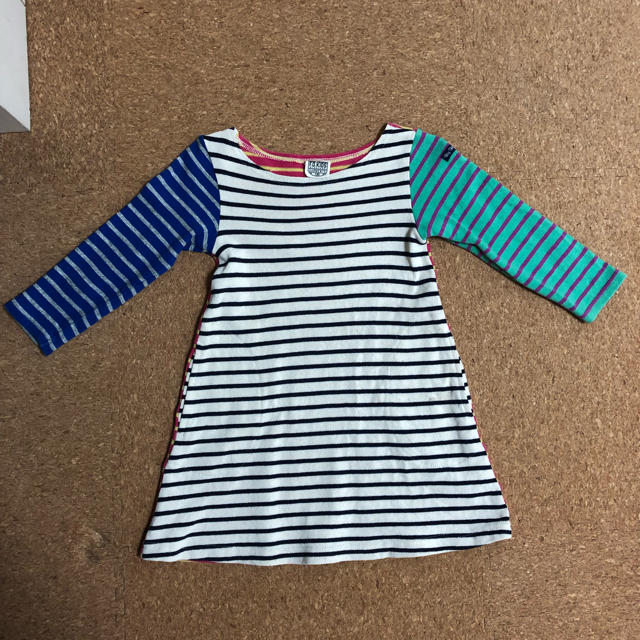 キッズワンピース100センチ キッズ/ベビー/マタニティのキッズ服女の子用(90cm~)(ワンピース)の商品写真